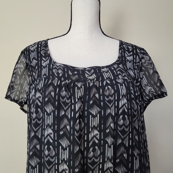 Reitmans Plus Petite 18 Pullover Top Lined Body Sheer Cap Sleeve Black White - Picture 2 of 14